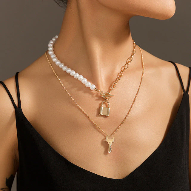 Goth Baroque Pearl Coin Portrait Pendant Necklace for Women Vintage Aesthetic Jewelry - Image 4